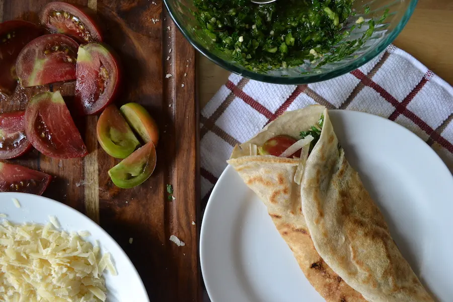 These simple Yemeni Lahoh wraps are cripsy on the outside and soft within. Full recipe on BigTasteTinySpace.com